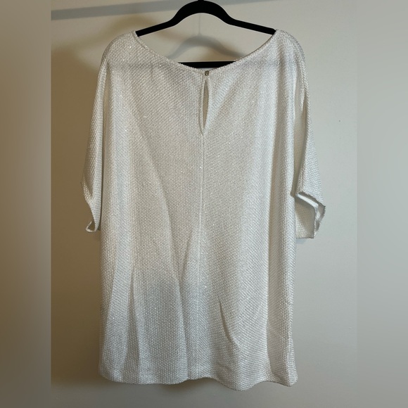 NWT!!! St John Sparkling Sequin Short Sleeve White Top Key Hole in Back K520051 - Picture 7 of 13